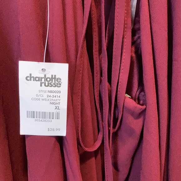 Dress - Picture 3 of 4